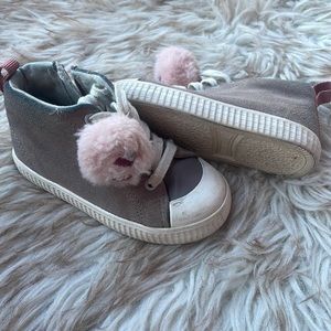 Zara Baby high top tennis shoes. Size 22/6